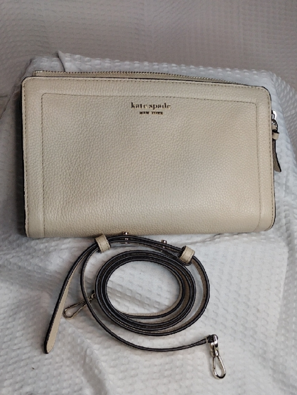 Kate Spade Cream Crossbody Bag - NWOT